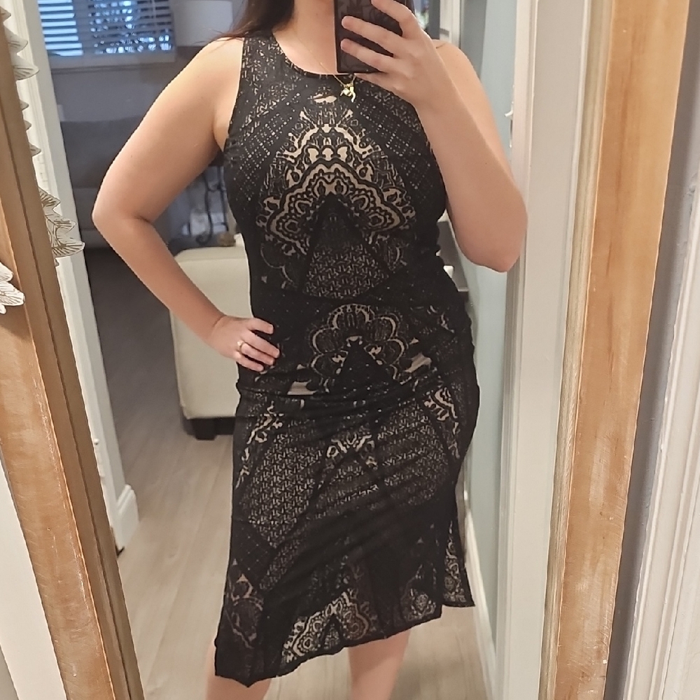 Carmen Valvo Nude & Black Lace Dress